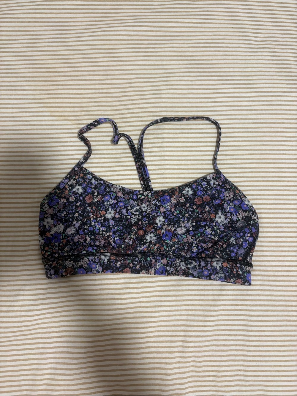 Lululemon Sports Bra - Size 6